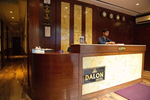 Reception - Hotel Dalon (Mumbai)