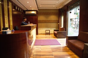 Reception - Hotel Dalon (Mumbai)