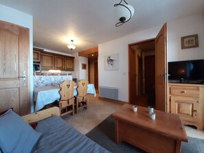 2 bedrooms, free WiFi