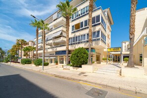 Exterior - Apartment 'Coliseo 6 3C Spaniahome' near Beach with Pool & Wi-Fi (L´alfas del pi)