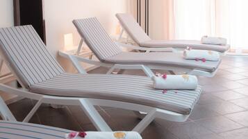 Een Turks bad/hammam, lichaamsbehandelingen, body wraps, body scrubs