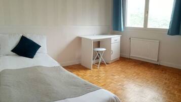 4 chambres, fer et planche Ă repasser, Wi-Fi gratuit