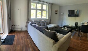 تلفزيون ذكي