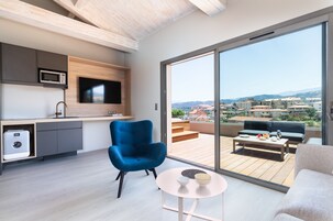 全景客房 (Tramontana) | 私人厨房 | 冰箱、微波炉、炉灶、电热水壶