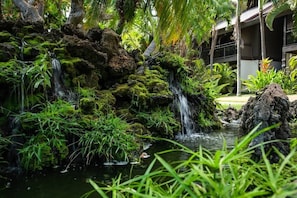Property grounds - Beach & Poolside Bliss - Family-Friendly Maui Stay (Kihei)
