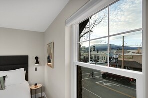 Interior - Summit Lofts, Mt Shasta, 2 Queen Beds #209 (Mt Shasta)
