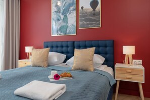 1 bedroom, iron/ironing board, WiFi, bed sheets - Stylish Apartment with Balcony | Parking | 500 m to the Beach (Kołobrzeg)