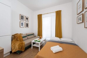 Bügeleisen/Bügelbrett, WLAN, Bettwäsche