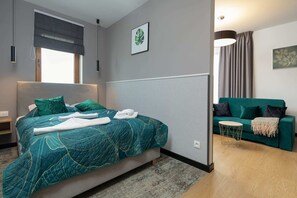 1 bedroom, iron/ironing board, WiFi, bed sheets