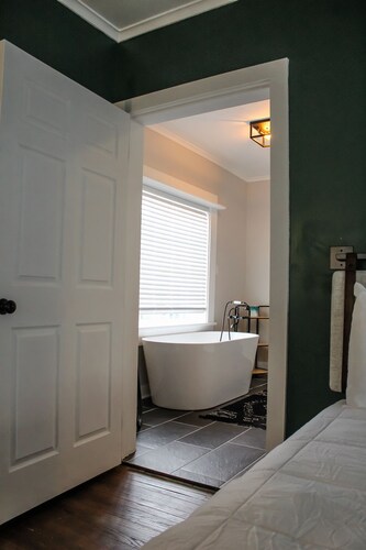 The Proctor Room at the Fairhaven Inn