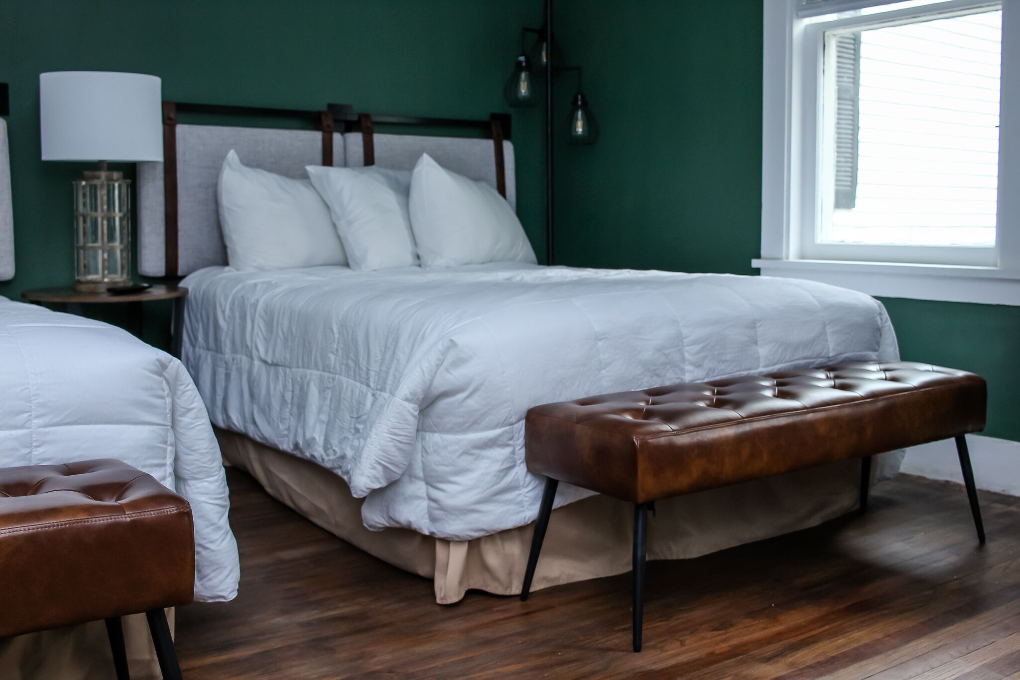 1 chambre, fer et planche à repasser, accès au Wi-Fi (inclus)