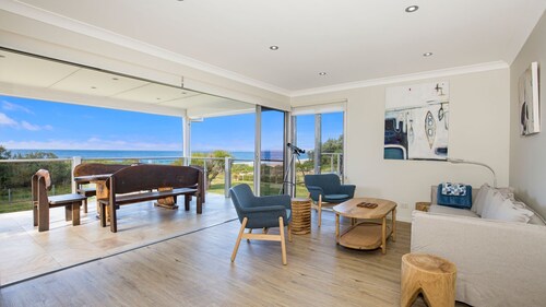 Watermans - Pet Friendly - 1 Min Walk to Beach