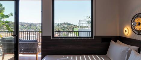 Premium Double Room | Premium bedding, pillowtop beds, minibar, soundproofing