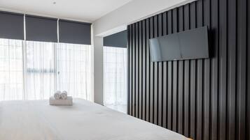 Premium bedding, pillow-top beds, minibar, soundproofing