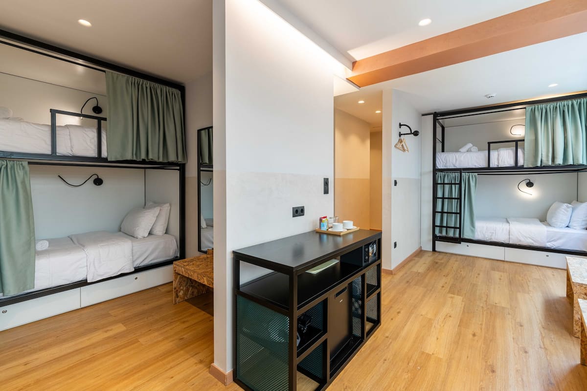 1 habitación, ropa de cama de alta calidad y colchones con pillow-top