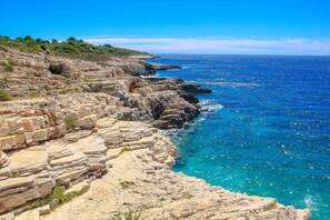 Una playa cerca