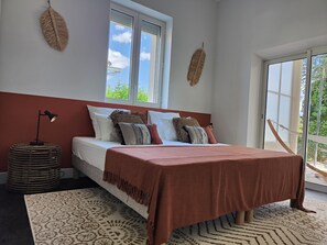 2 chambres, fer et planche à repasser, Wi-Fi gratuit, draps fournis