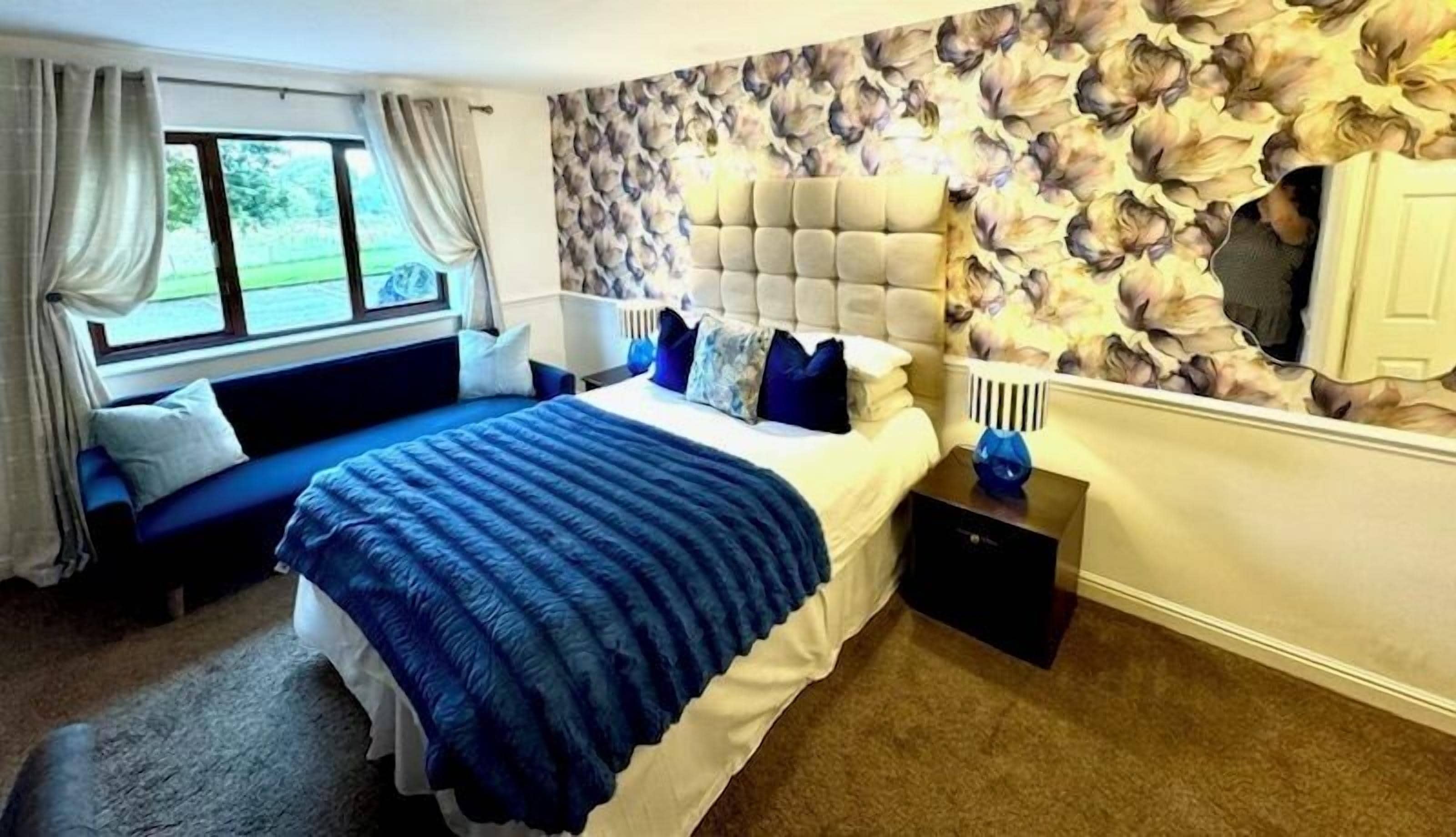 Deluxe Double Room | Individually decorated, individually furnished, laptop workspace