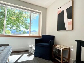 TV, Netflix, Hulu og strømmetjenester