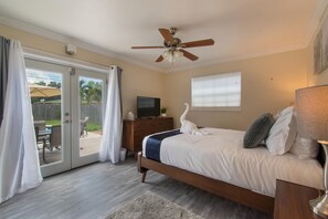 House | 3 bedrooms, iron/ironing board, travel crib, free WiFi