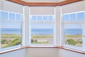 Interior - Host & Stay | The Puffins Nest (Seahouses)