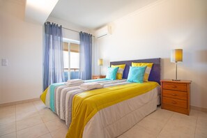 2 quartos, ferros/tábuas de passar roupa, Wi-Fi de cortesia