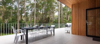 Daydream Cottage - beachside luxury in Lilli Pilli