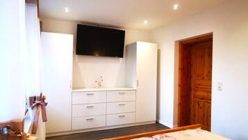 2 chambres, fer et planche Ă repasser, lit parapluie, Wi-Fi gratuit