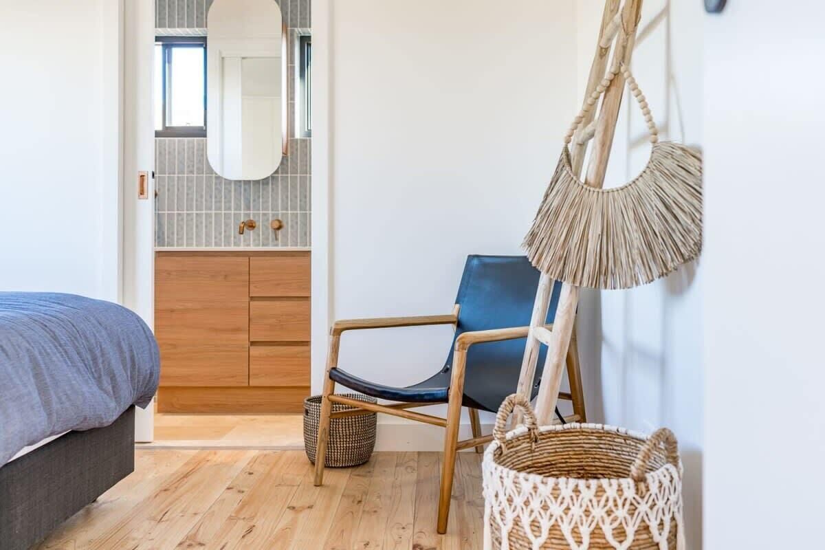 3 chambres, bureau, Wi-Fi, draps fournis
