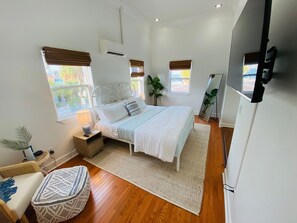 4 bedrooms, iron/ironing board, travel crib, free WiFi