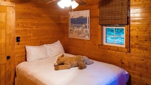 3 dormitoris, planxa i posts de planxar, wifi i roba de llit