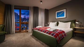 Minibar, in-room safe, blackout curtains, iron/ironing board