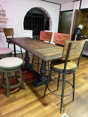Dining - Family vacation house (Enid)