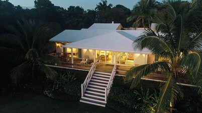 Pineapple Wine - Harbour Front