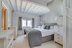 4 Schlafzimmer, Bügeleisen/Bügelbrett, Reisekinderbett, kostenloses WLAN