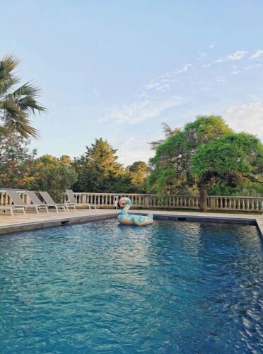 2-bedroom apartment overlooking the pool