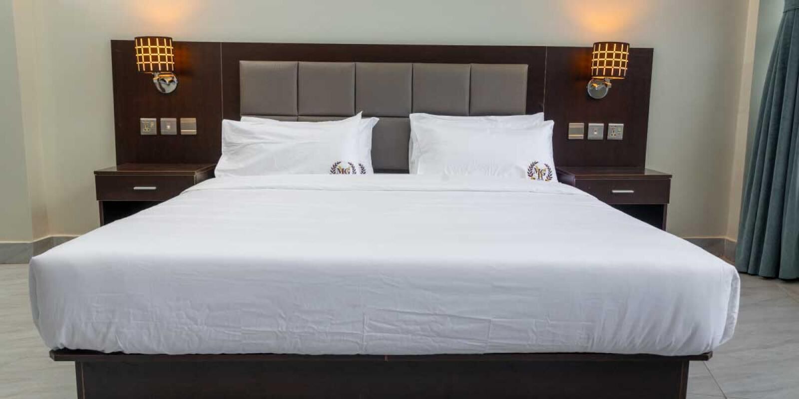 In-room safe, individually furnished, desk, laptop workspace