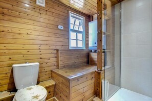 Towels - 3 Bed in Torquay (oc-h75059) (Torquay)