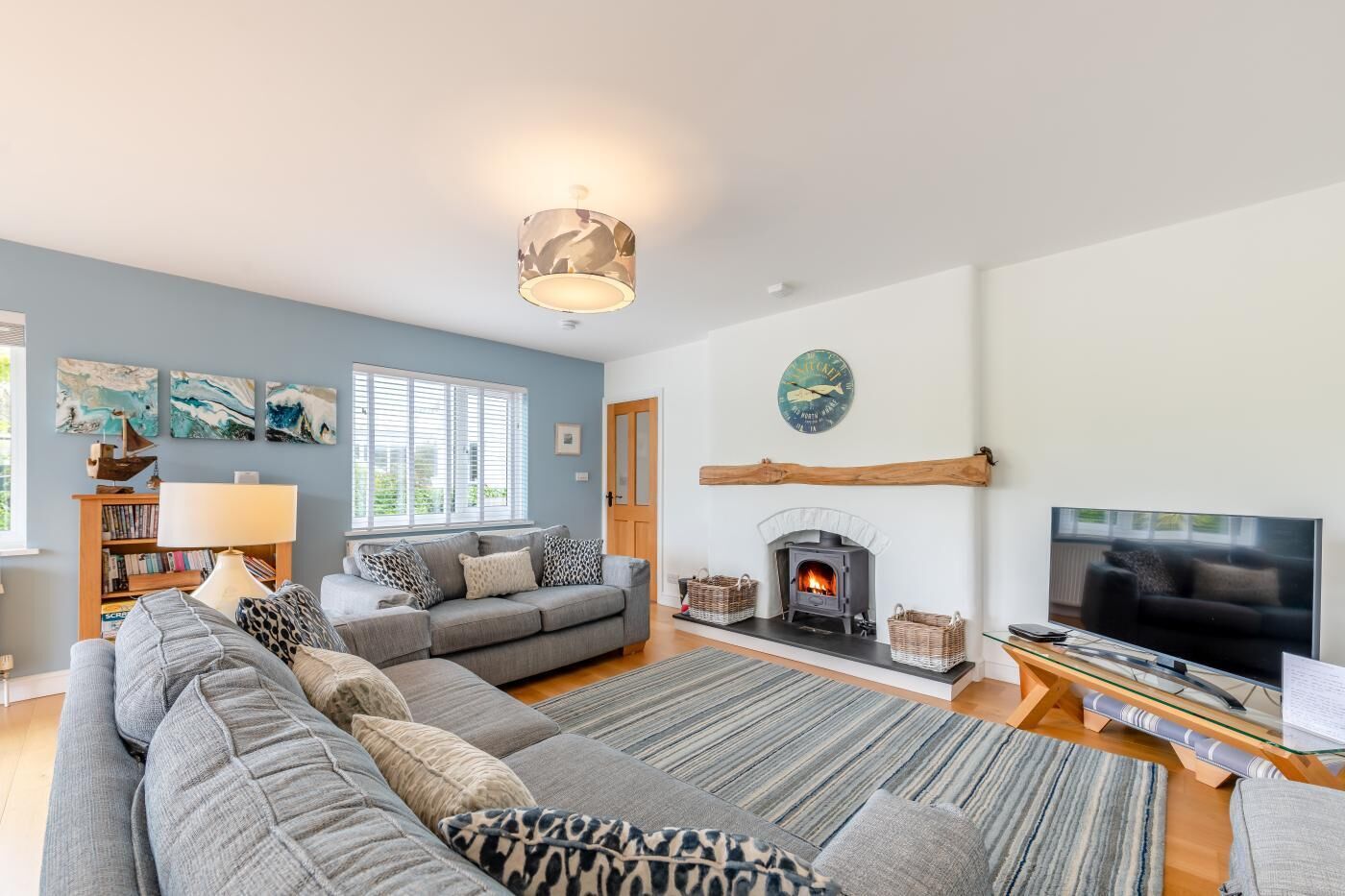 TV, fireplace, DVD player