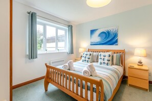 4 bedrooms, iron/ironing board, travel cot, free WiFi
