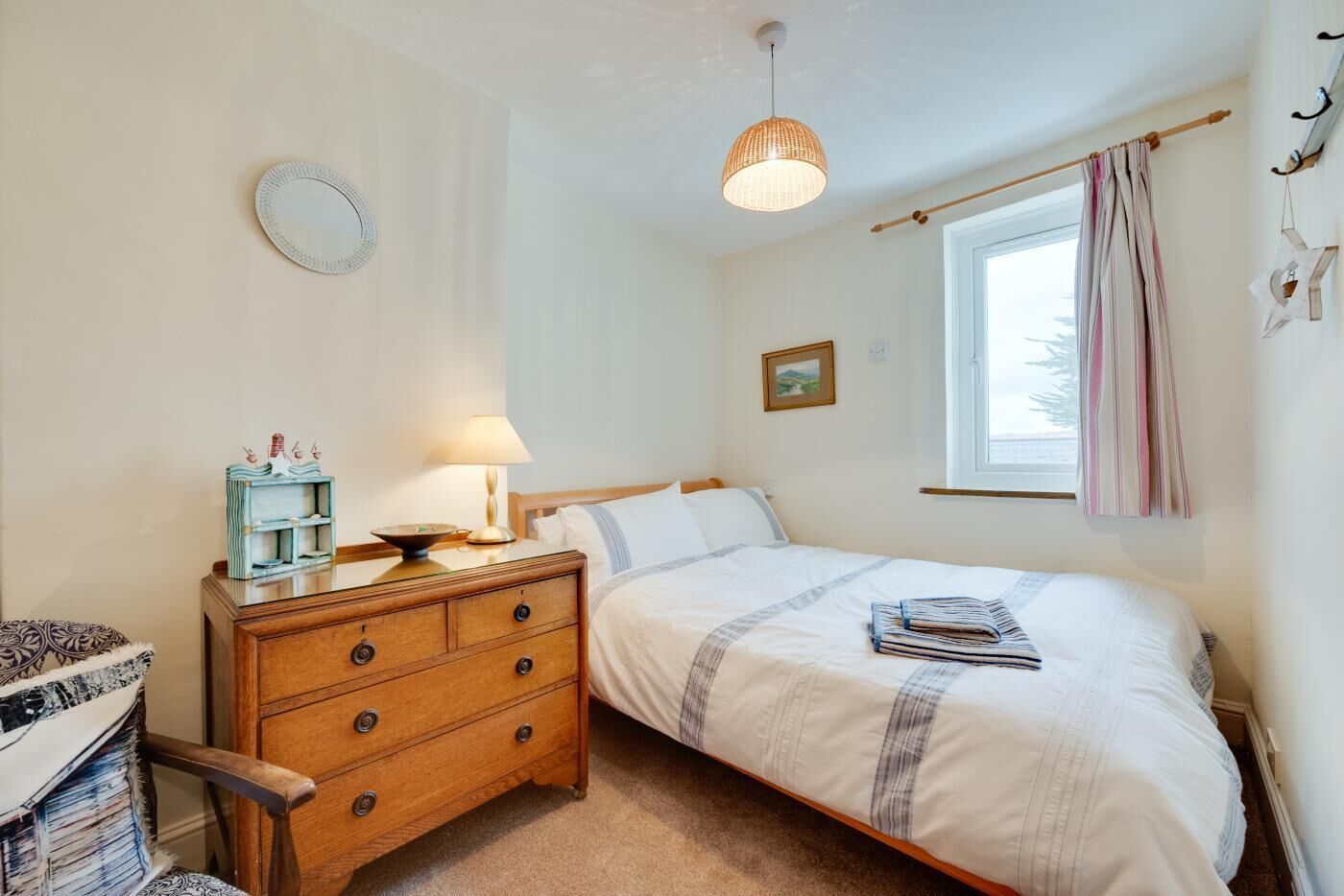 2 bedrooms, iron/ironing board, travel cot, free WiFi