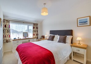 3 bedrooms, iron/ironing board, travel cot, free WiFi