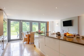 Dining - 4 Bed in Drewsteignton (oc-bc2408) (Drewsteignton)