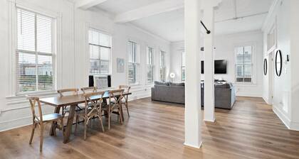 Charming Historic Loft in Downtown Galveston