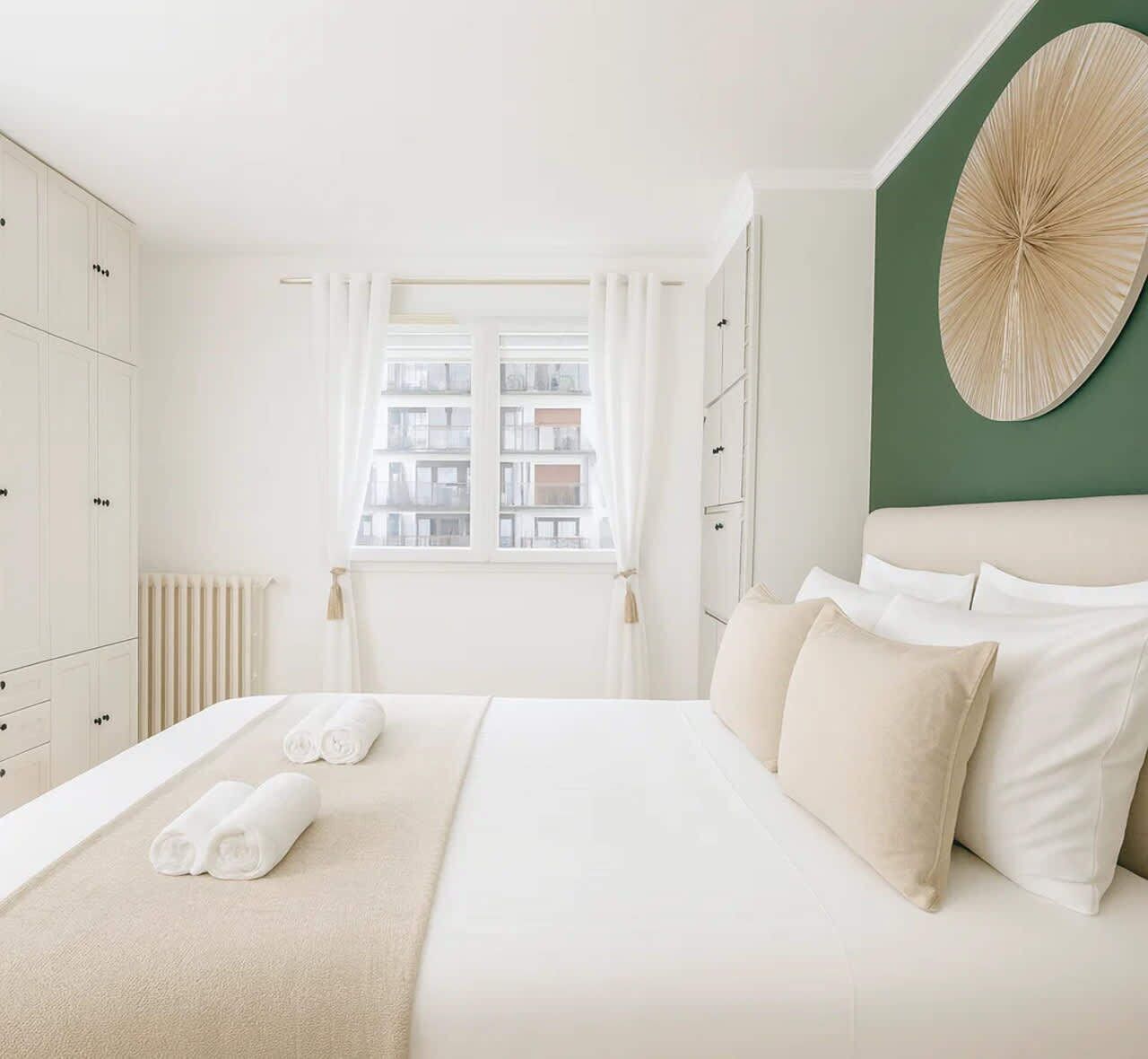 1 slaapkamer, een strijkplank/strijkijzer, reisbedje, wifi