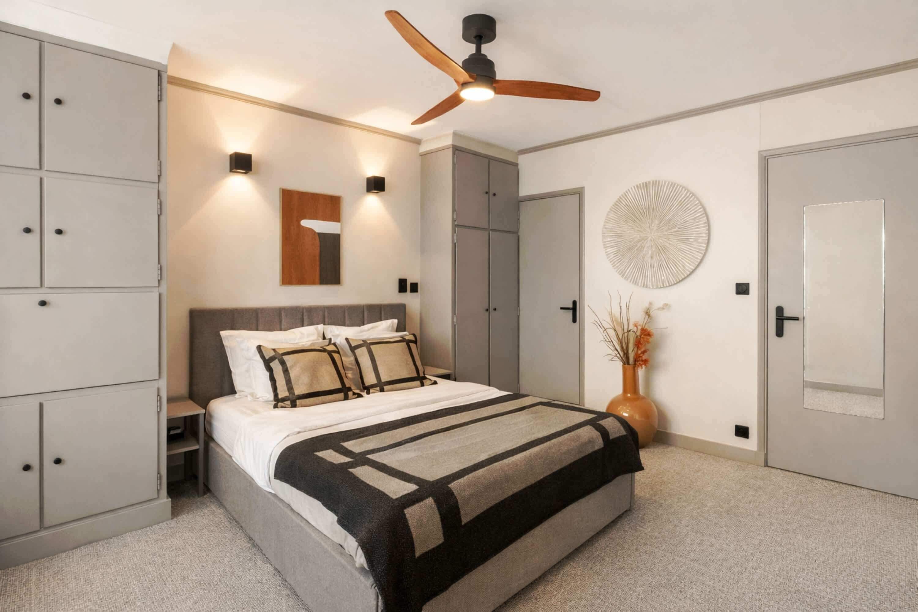 2 bedrooms, iron/ironing board, WiFi, bed sheets
