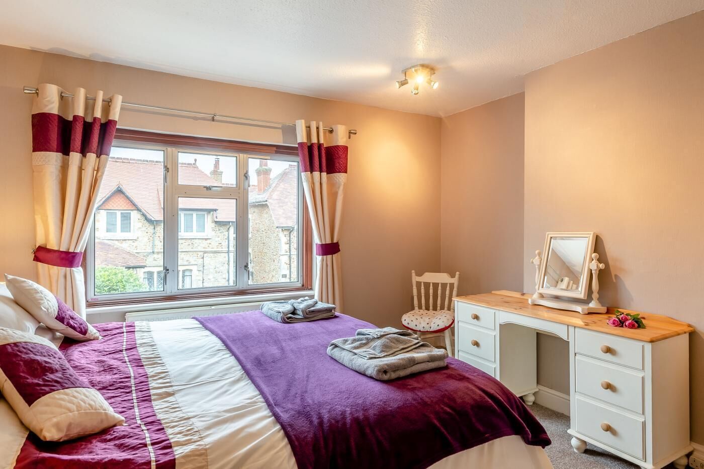 3 bedrooms, iron/ironing board, free WiFi, bed sheets