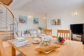 Dining - 1 Bed in Seaton (oc-mbflo) (Seaton)