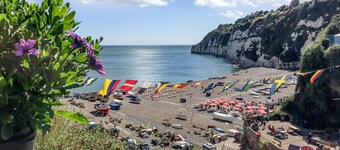 Church View - Three Bedroom Apartment, Sleeps 6