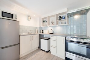 Microwave, oven, toaster, cookware/dishes/utensils